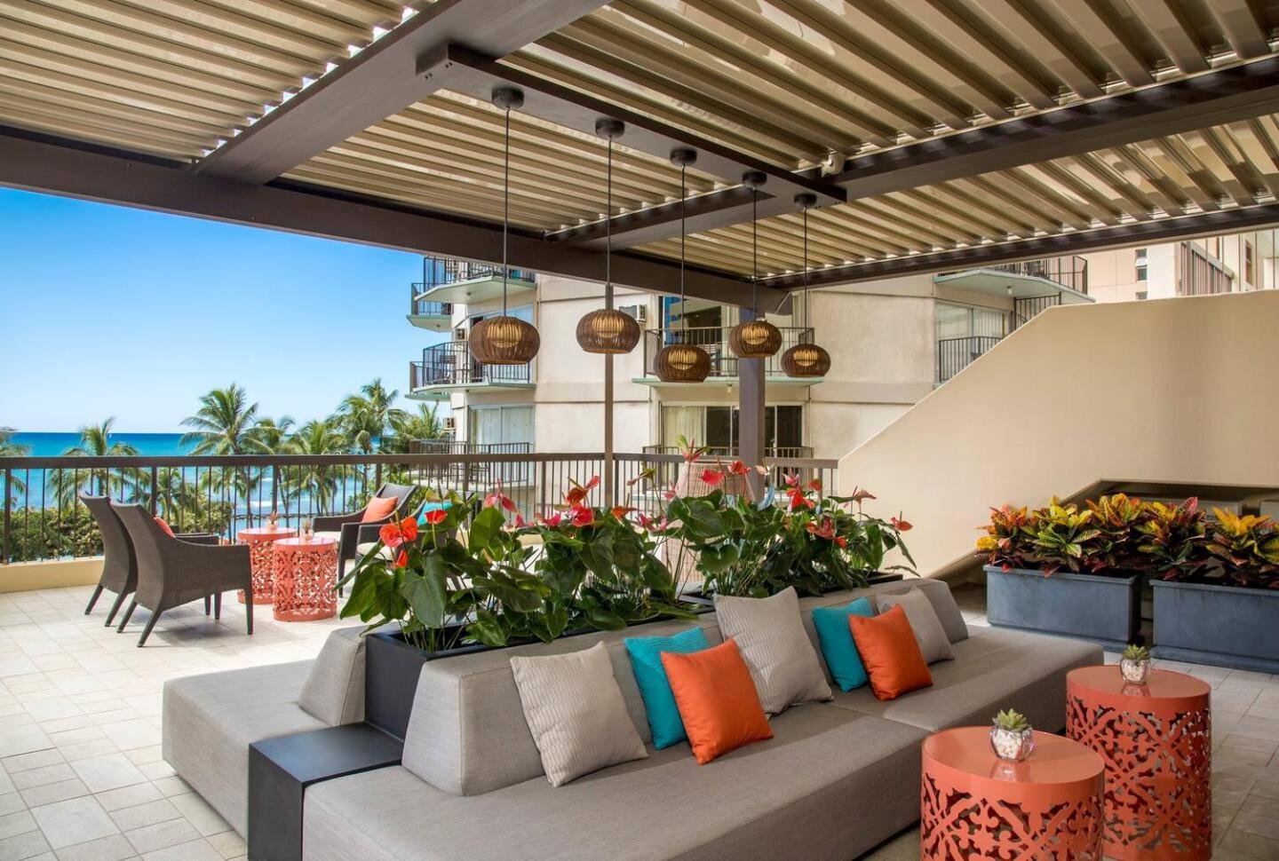 Luxury Oceanfront 2 Bedroom Apartment At Waikiki Beach Tower Honolulu Dış mekan fotoğraf