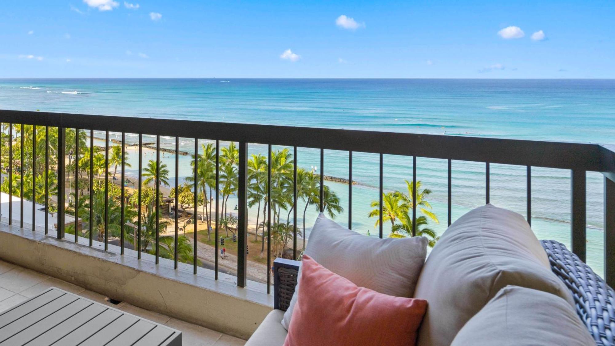 Luxury Oceanfront 2 Bedroom Apartment At Waikiki Beach Tower Honolulu Dış mekan fotoğraf