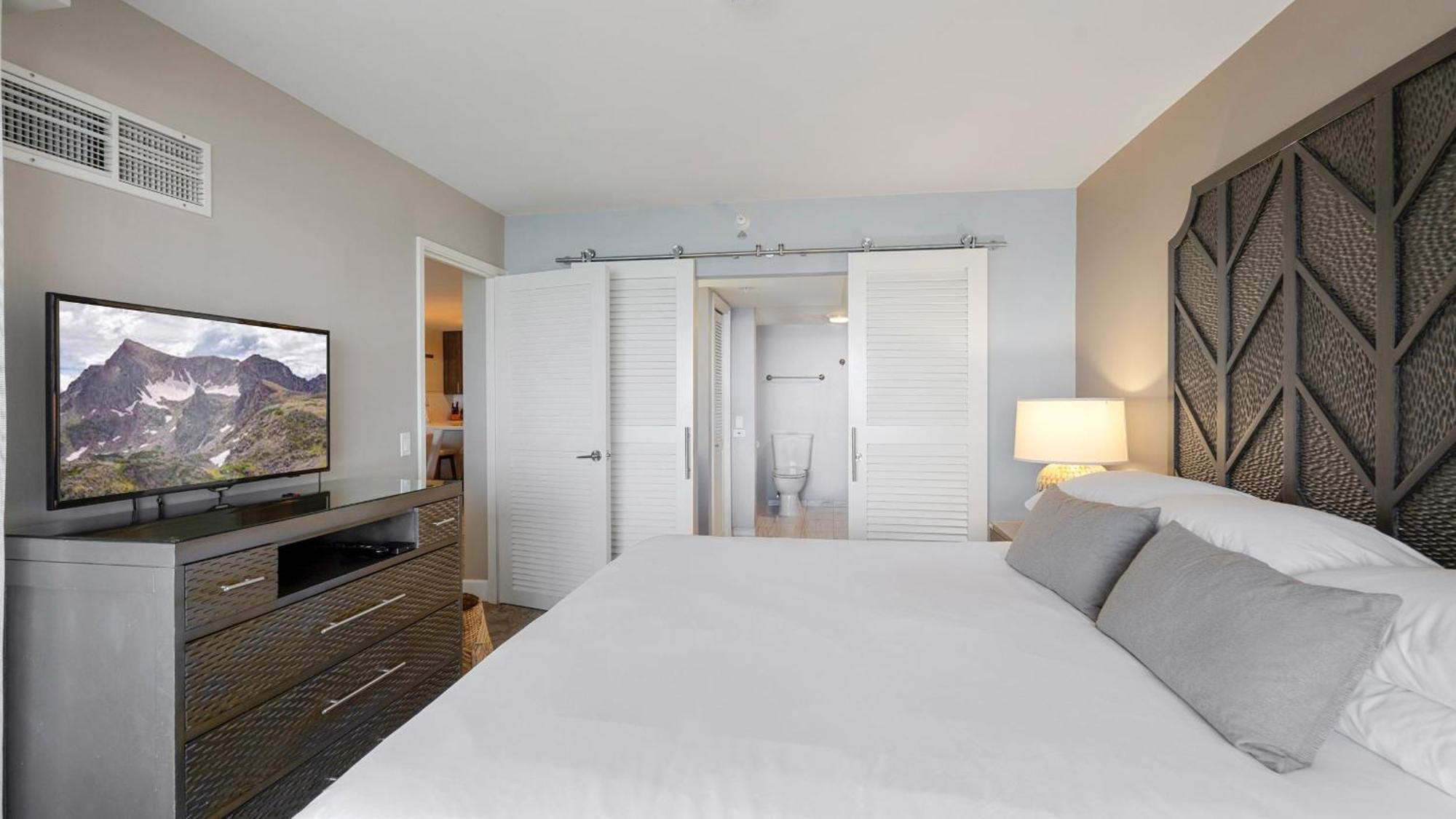 Luxury Oceanfront 2 Bedroom Apartment At Waikiki Beach Tower Honolulu Dış mekan fotoğraf
